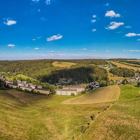 Franzis Feriendomizil Im Herzgebirge Am Skihang Auerbach  Екстериор снимка